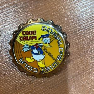 Walt Disney World pin Donald Duck Diet Cola
